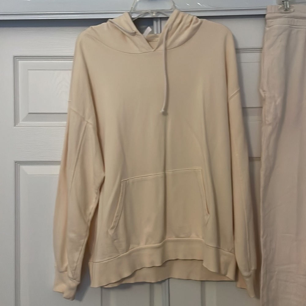 Fabletics Jogger Set - image 2